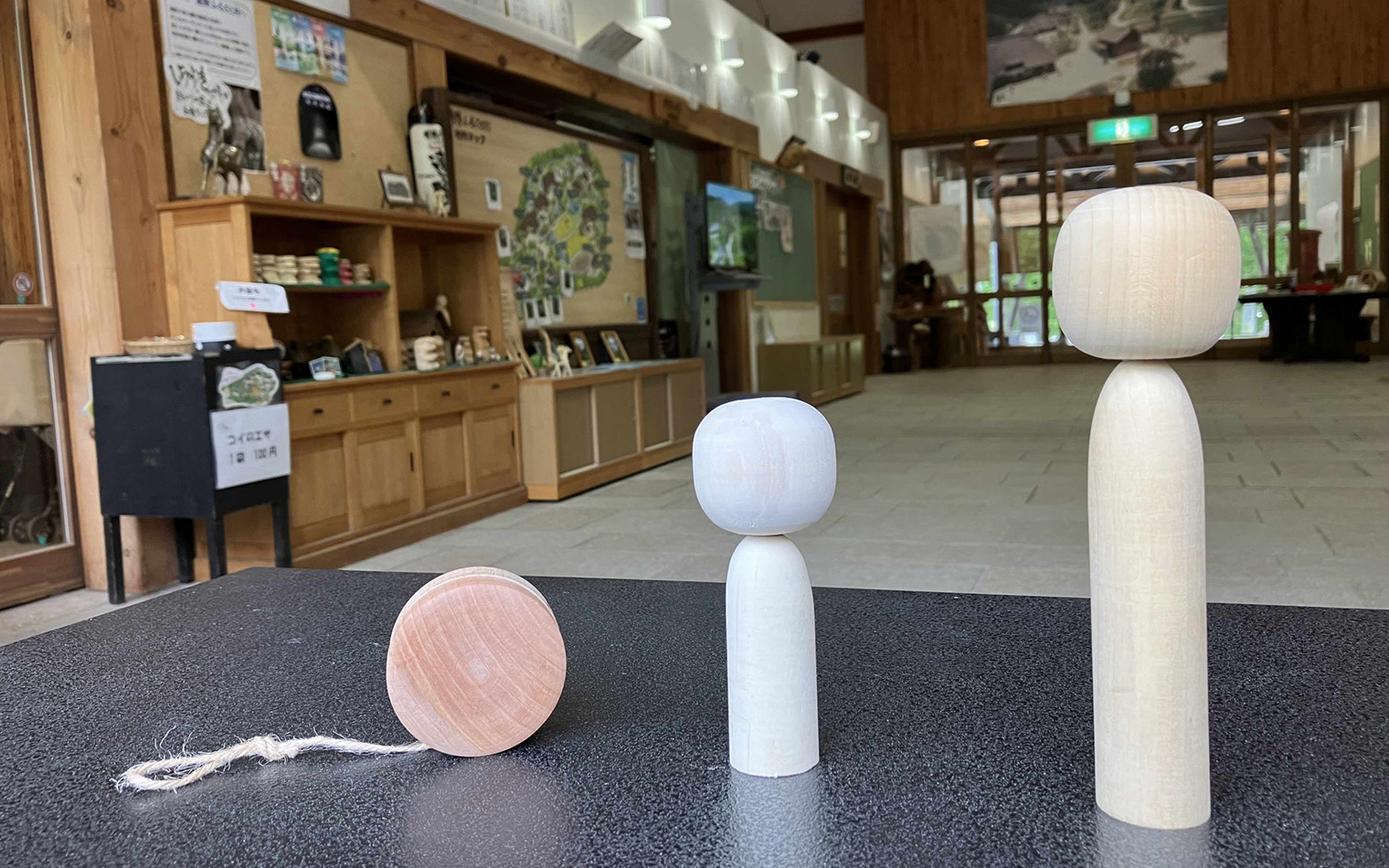 家族でできる!こけし・ヨーヨー絵付け体験